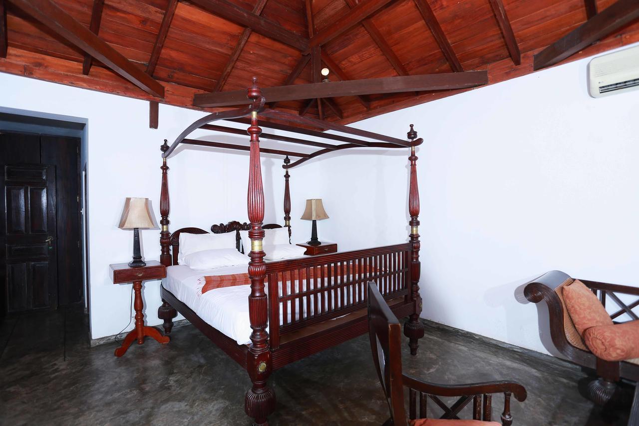 Villa Kusum Hikkaduwa Exterior photo