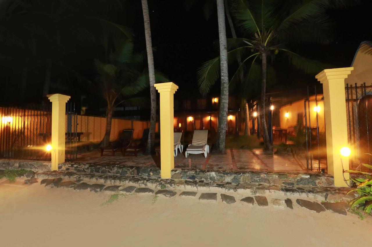 Villa Kusum Hikkaduwa Exterior photo