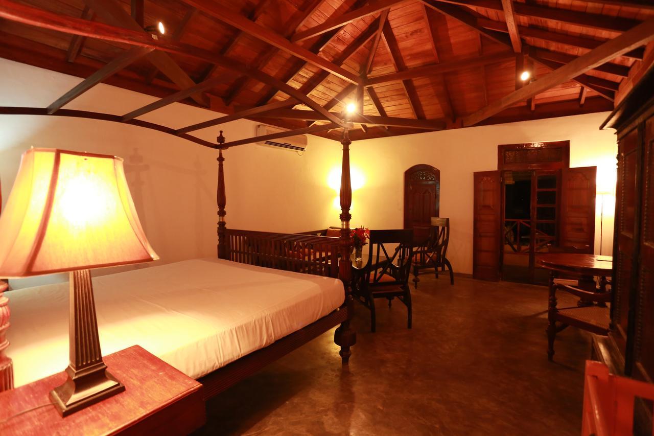 Villa Kusum Hikkaduwa Exterior photo