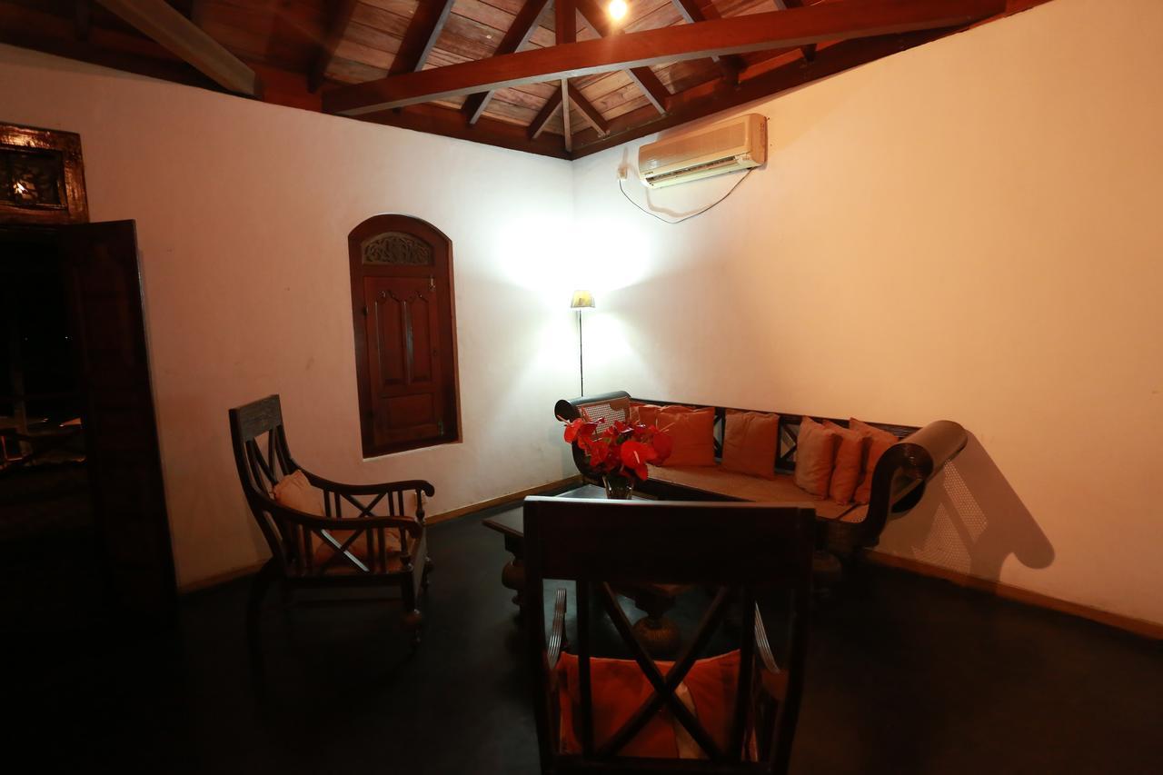 Villa Kusum Hikkaduwa Exterior photo